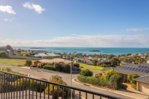 Encounter Bay 'Whale Views' Beach House